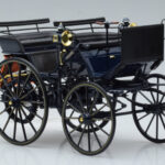 Mercedes Daimler Motorkutsche Albastru Închis Norev 1:18 - image 4 of 6