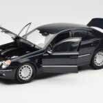Mercedes E-Class W211 Albastru Metalic Kyosho 1:18 B66962147 - image 2 of 8