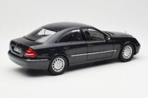 Mercedes E-Class W211 Albastru Metalic Kyosho 1:18 B66962147 Metal - imaginea 3 din 8
