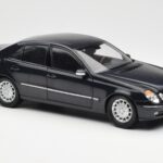 Mercedes E-Class W211 Albastru Metalic Kyosho 1:18 B66962147 - image 6 of 8