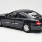 Mercedes E-Class W211 Albastru Metalic Kyosho 1:18 B66962147 - image 7 of 8