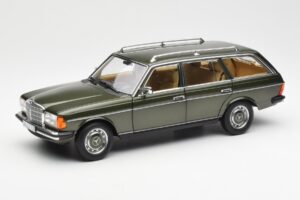 Mercedes 230T W123 T-Model Verde Metalizat Norev 1:18 183730