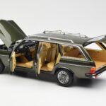 Mercedes 230T W123 T-Model Verde Metalizat Norev 1:18 183730 - image 5 of 8