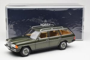 Mercedes 230T W123 T-Model Verde Metalizat Norev 1:18 183730 Metal - imaginea 8 din 8