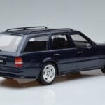 Mercedes E36 AMG S124 Albastru Otto 1:18 OT753 Rășină - image 2 of 6