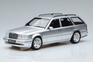 Mercedes E36 AMG S124 Argintiu Otto 1:18 OT889 Rășină
