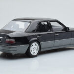 Mercedes E60 AMG W124 Negru Otto 1:18 - image 2 of 6