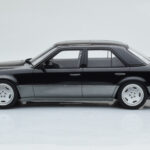 Mercedes E60 AMG W124 Negru Otto 1:18 - image 3 of 6