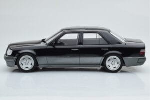 Mercedes E60 AMG W124 Negru Otto 1:18 OT131 Rășină - imaginea 3 din 6