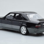 Mercedes E60 AMG W124 Negru Otto 1:18 - image 5 of 6
