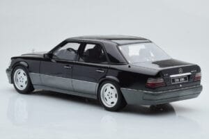 Mercedes E60 AMG W124 Negru Otto 1:18 OT131 Rășină - imaginea 5 din 6