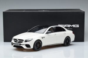 Mercedes AMG E63 S W213 Alb GT Spirit 1:18 B66965711 Rășină - imaginea 6 din 6