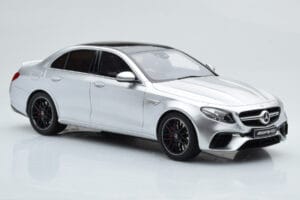 Mercedes AMG E63 S W213 Argintiu GT Spirit 1:18 GT230 Rășină - imaginea 4 din 6
