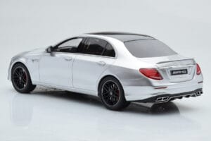 Mercedes AMG E63 S W213 Argintiu GT Spirit 1:18 GT230 Rășină - imaginea 5 din 6