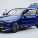 Mercedes EQC 400 Brilliant Albastru NZG 1:18 - image 2 of 8
