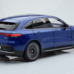 Mercedes EQC 400 Brilliant Albastru NZG 1:18 - image 3 of 8