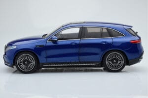 Mercedes EQC 400 Brilliant Albastru NZG 1:18 B66963757 Metal - imaginea 4 din 8