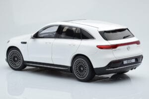 Mercedes EQC 400 Diamond Alb NZG 1:18 B66963756 Metal - imaginea 7 din 8