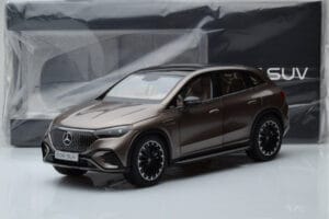 Mercedes EQE SUV X294 AMG Line Velvet Maro NZG 1:18 B66960836 Metal - imaginea 8 din 8