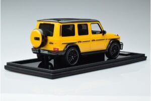 Mercedes AMG G63 W463 Galben MotorHelix 1:18 MH018-Y Rășină - imaginea 2 din 7