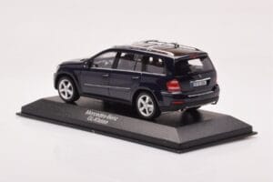 Mercedes GL X164 Tanzanite Albastru Minichamps 1:43 B66962228 Metal - imaginea 3 din 4