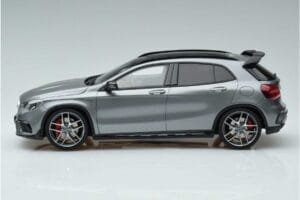 Mercedes AMG GLA 45 X156 Ediție Dealer GT Spirit 1:18 B66960467 Rășină - imaginea 3 din 6