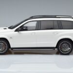 Mercedes AMG GLS63 X166 Alb GT Spirit 1:18 B66965709 Rășină - image 3 of 6