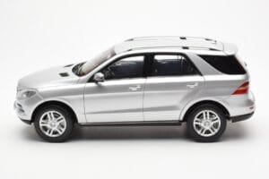Mercedes M-Class W166 Iridium Argintiu Metalizat Minichamps 1:18 B66960064 Metal - imaginea 4 din 8