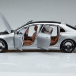 Mercedes Maybach S600 W222 V12 Biturbo Hightech Argintiu Almost Real 1:18 - image 4 of 12