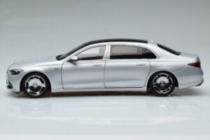 Mercedes Maybach S600 W222 V12 Biturbo Hightech Argintiu Almost Real 1:18 820118 Metal - imaginea 5 din 12