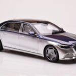 Mercedes Maybach S680 W223 Nautical Albastru Cirrus Argintiu Almost Real 1:18 - image 6 of 8