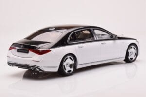 Mercedes Maybach S680 W223 Obsidian Negru Diamond Alb Almost Real 1:18 820121 Metal - imaginea 3 din 7