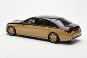 Mercedes Maybach S680 W223 Obsidian Negru Sand Almost Real 1:18 820124 Metal - imaginea 6 din 7