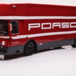 Mercedes O317 Porsche Transporter Roșu CMR 1:18