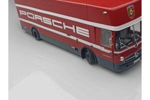 Mercedes O317 Porsche Transporter Roșu CMR 1:18 CMR149 Metal - imaginea 9 din 12