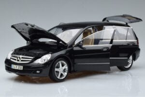 Mercedes R-Class W251 Obsidian Negru Minichamps 1:18 B66962325 Metal - imaginea 2 din 7