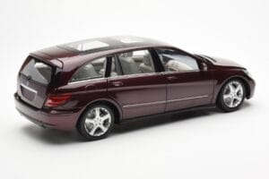 Mercedes R-Class W251 Roșu Metalic Minichamps 1:18 150034602 Metal - imaginea 3 din 8