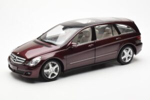 Mercedes R-Class W251 Roșu Metalic Minichamps 1:18