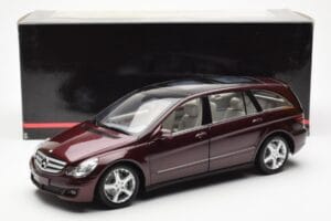 Mercedes R-Class W251 Roșu Metalic Minichamps 1:18 150034602 Metal - imaginea 8 din 8