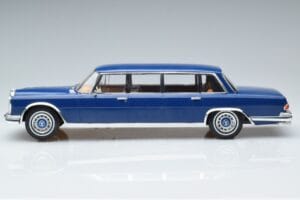 Mercedes S-Class 600 W100 LWB Pullman Albastru Închis MCG 1:18 MCG18189 Metal - imaginea 3 din 6