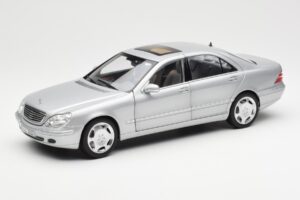 Mercedes S600 W220 Argintiu Metalic Norev 1:18