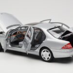 Mercedes S600 W220 Argintiu Metalic Norev 1:18 - image 5 of 8