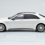 Mercedes AMG S65 W222 Alb GT Spirit 1:18 - image 3 of 8