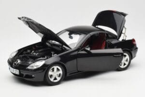 Mercedes SLK R171 Obsidian Negru Metalic Minichamps 1:18 B66962319 Metal - imaginea 3 din 9