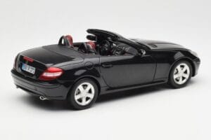 Mercedes SLK R171 Obsidian Negru Metalic Minichamps 1:18 B66962319 Metal - imaginea 4 din 9