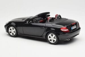 Mercedes SLK R171 Obsidian Negru Metalic Minichamps 1:18 B66962319 Metal - imaginea 8 din 9