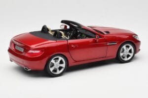 Mercedes SLK R172 Designo Zircon Roșu Minichamps 1:18 B66960513 Metal - imaginea 3 din 8
