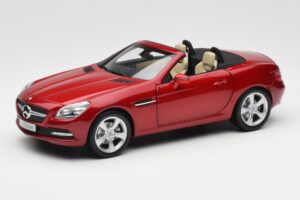 Mercedes SLK R172 Designo Zircon Roșu Minichamps 1:18 B66960513