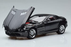 Mercedes SLR McLaren Negru CMC 1:18 M-045F Metal - imaginea 2 din 10