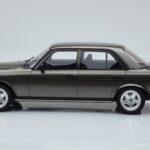 Mercedes W123 AMG 280 Gri Otto 1:18 - image 3 of 6